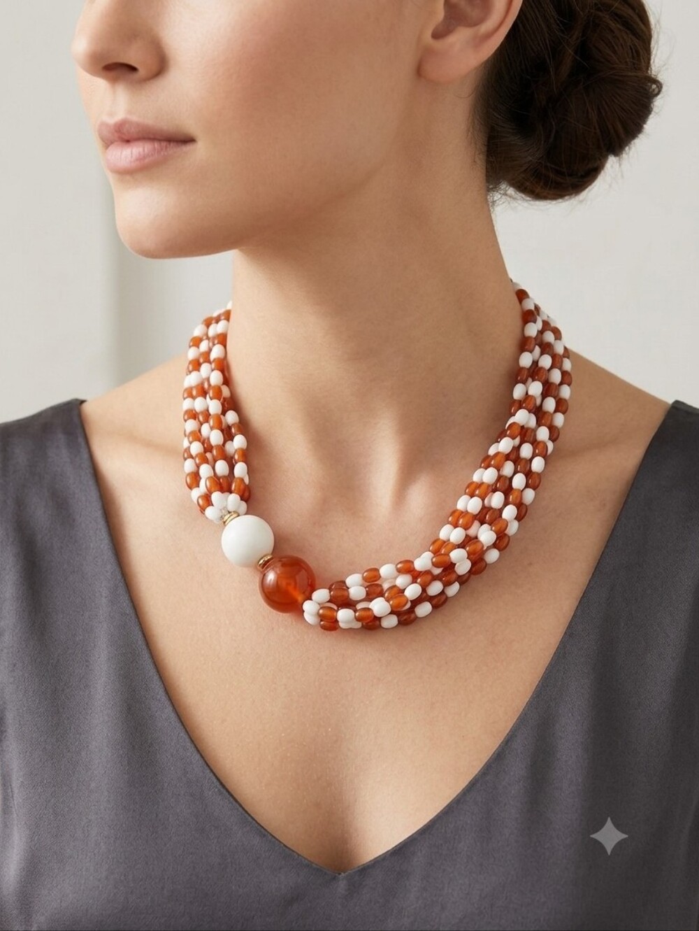 Avon WHITE AND ORANGE‎ BALL NECKLACE
